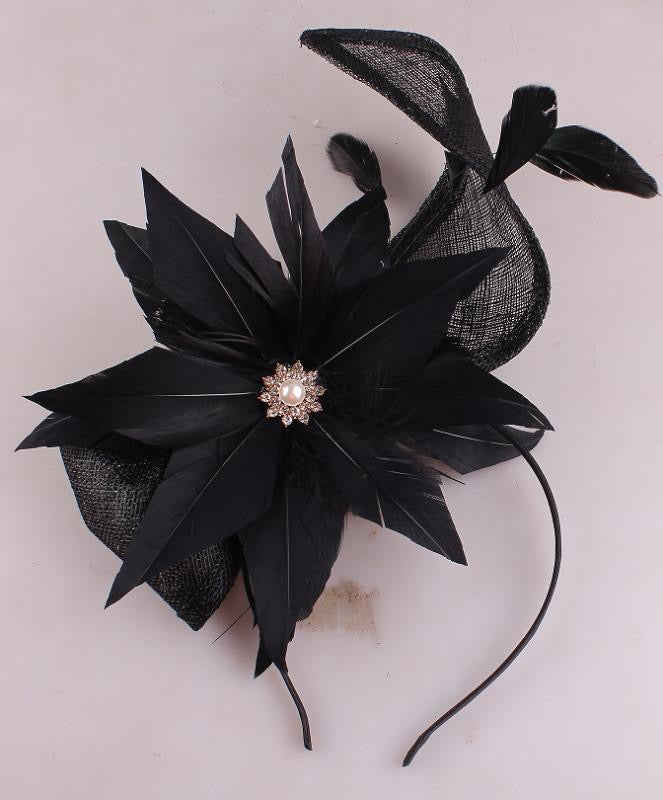 Bella Black Fascinator