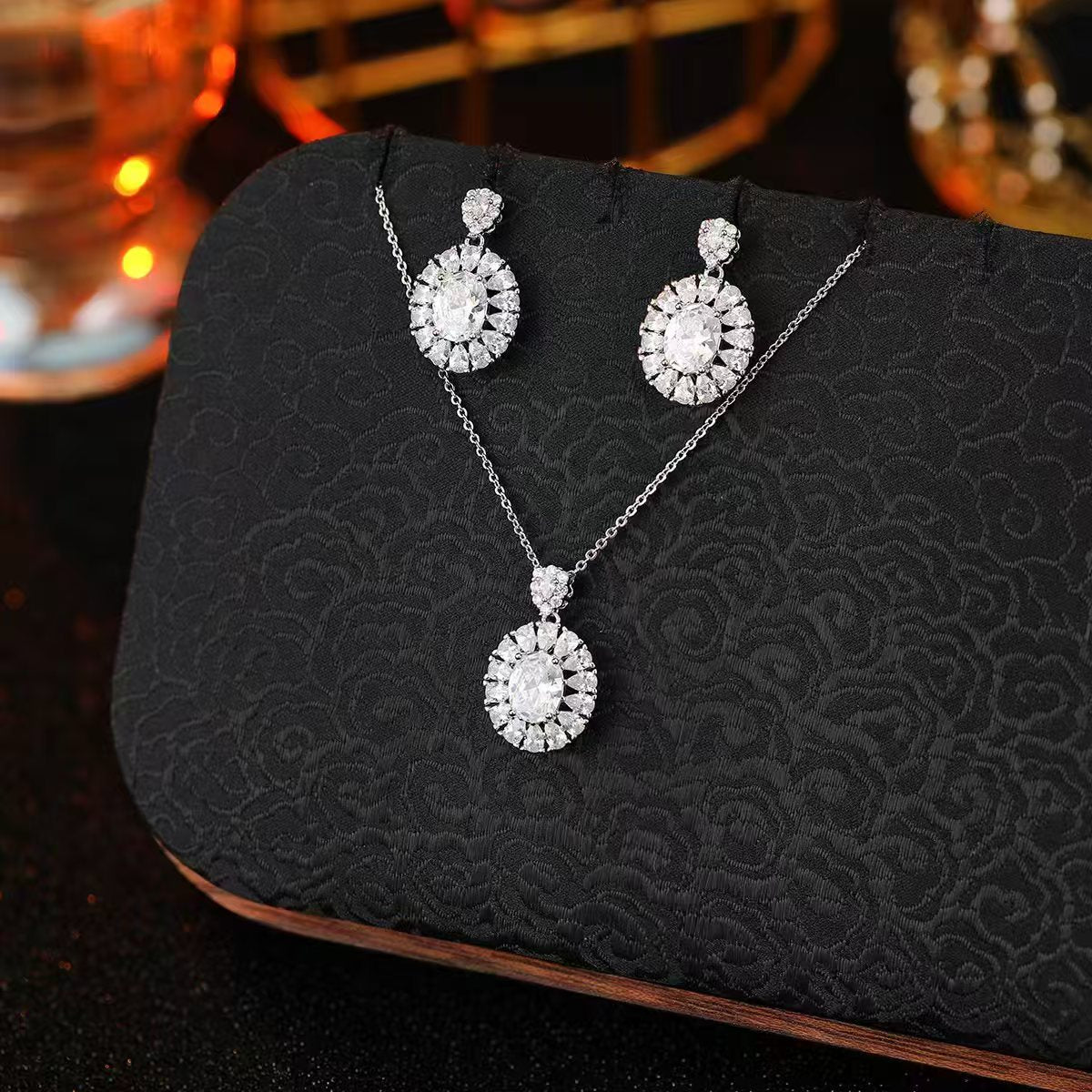 Oval Flair Silver Set