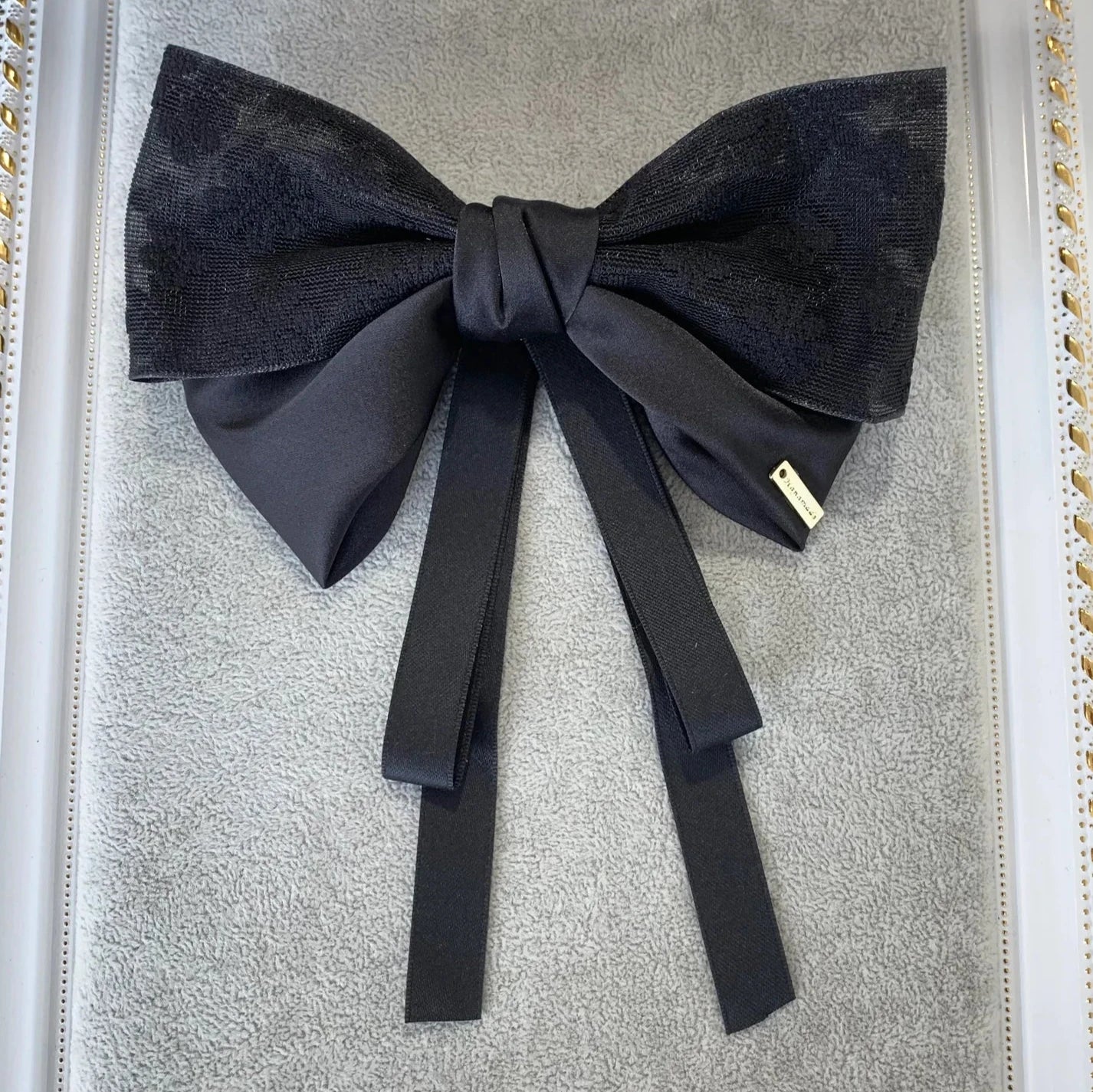 Daisy Bow Black