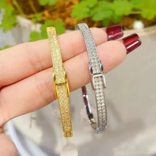 Gold Halle Bangle