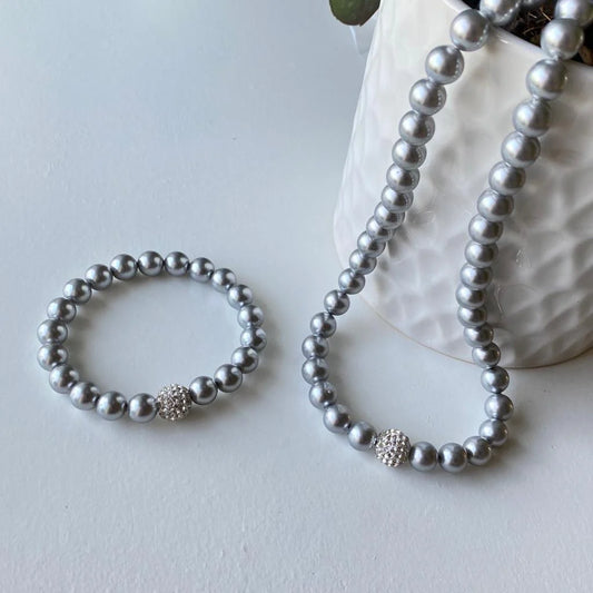 Grey Shell Pearl Set