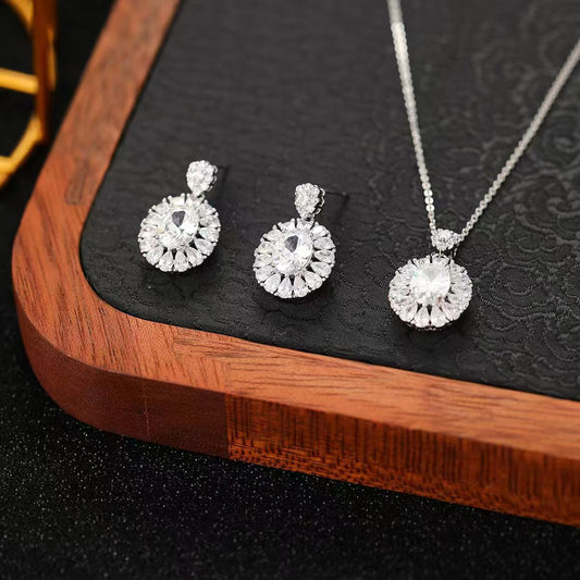 Oval Flair Silver Set