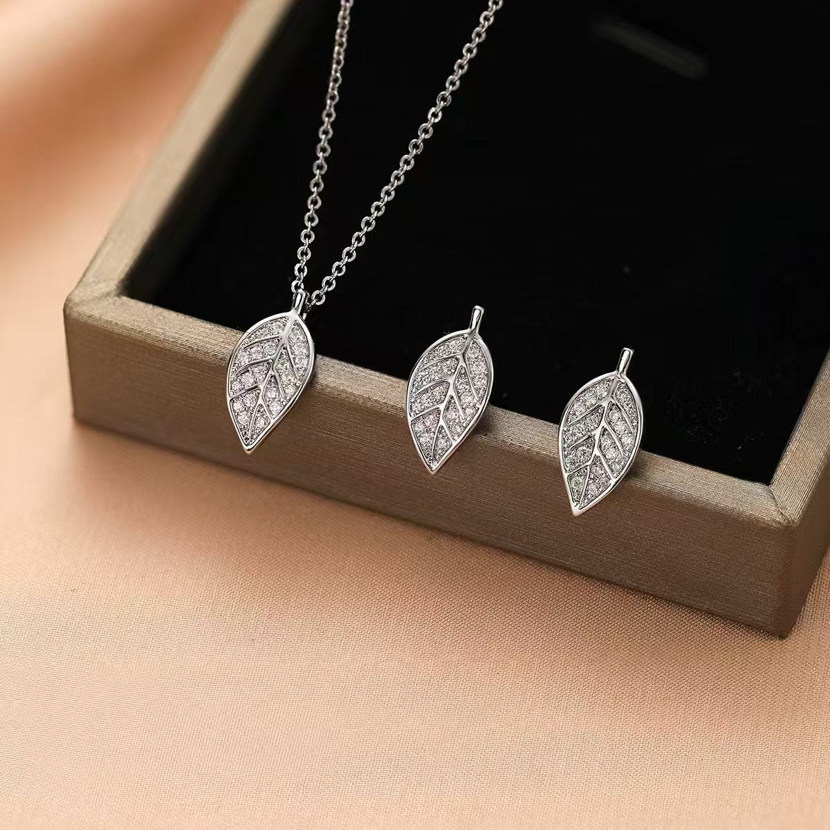 Fall Leaf Silver Set