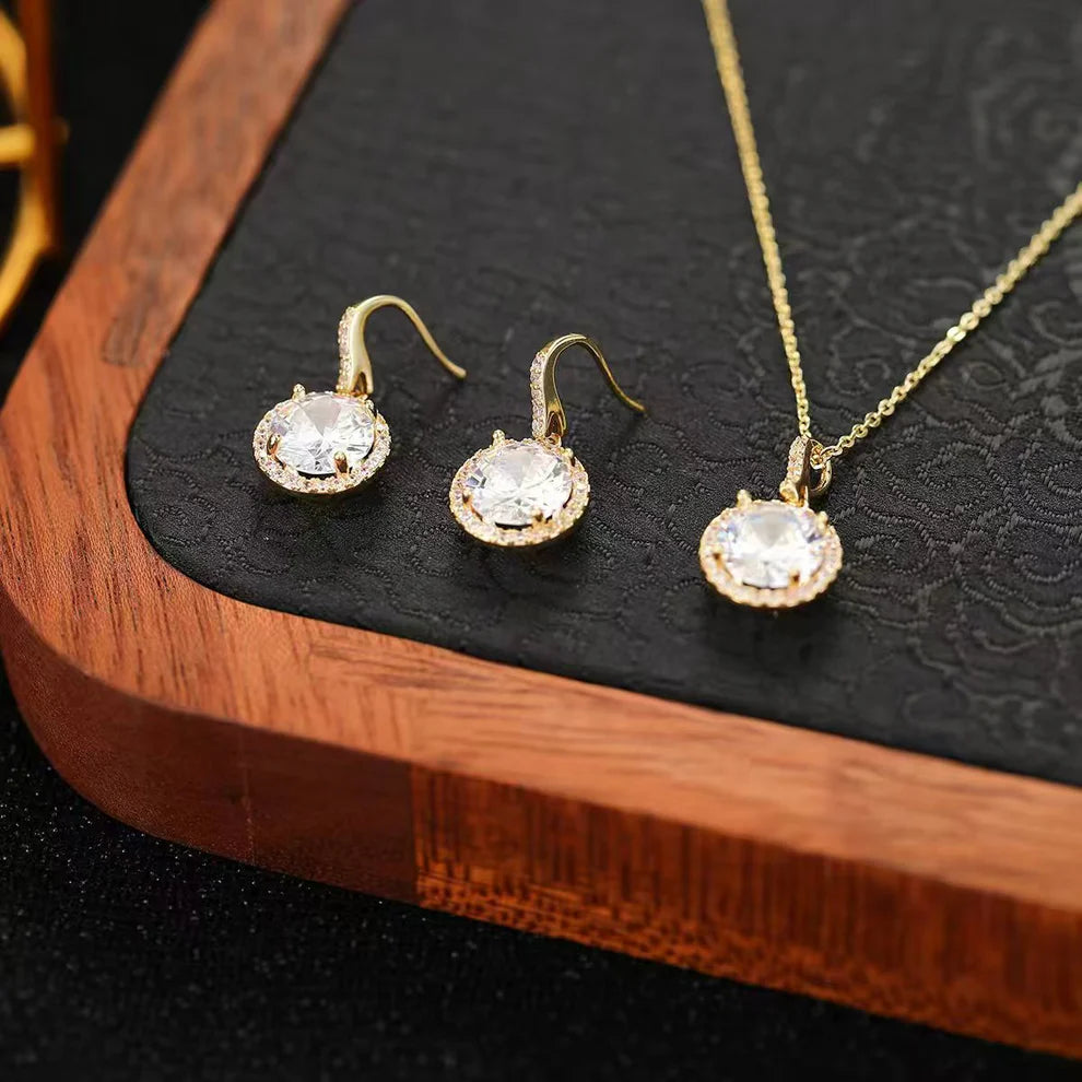 Classic Round Drop Gold Set