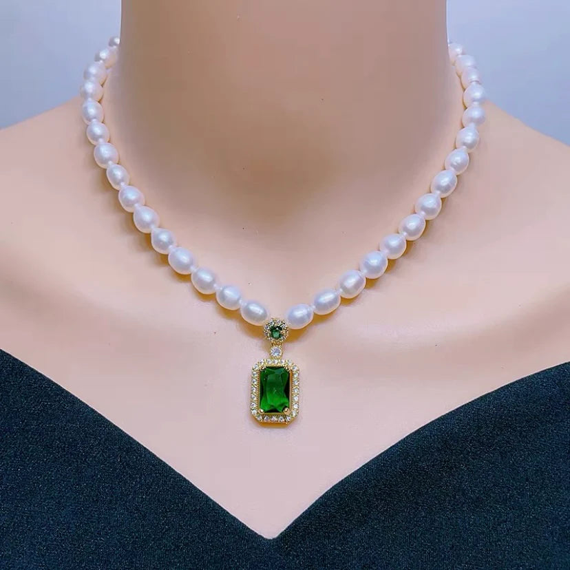 Emerald Pearl Necklace