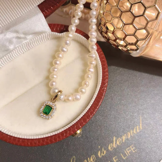 Emerald Pearl Necklace